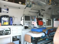 写真・救急車患者室内部